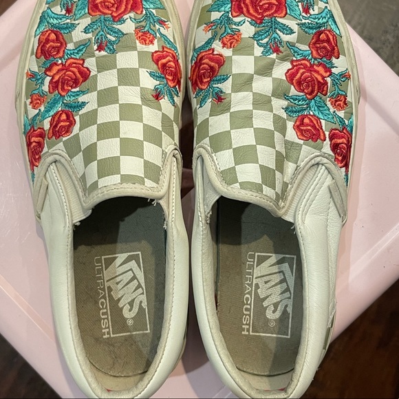 Limited Edition: Floral Embroidered Vans Slip Ons - Picture 6 of 7